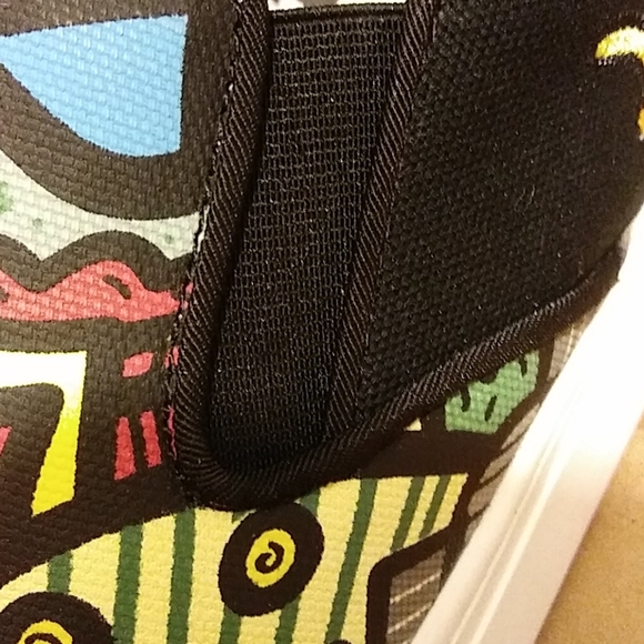 New Low Top Multicolor Sneakers - Picture 7 of 8